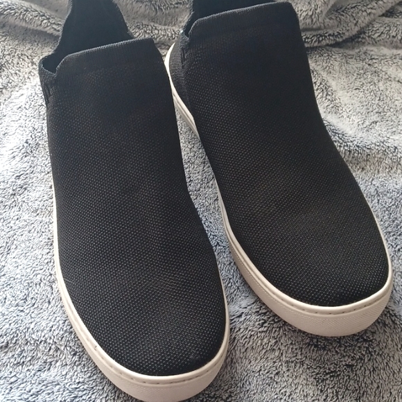 Rothys slip ons size 10 - Picture 1 of 7
